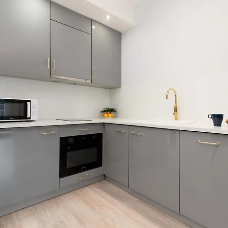 Grzybowska Apartment With Air Conditioning & Balcony Warsaw By Renters Prestige Zewnętrze zdjęcie