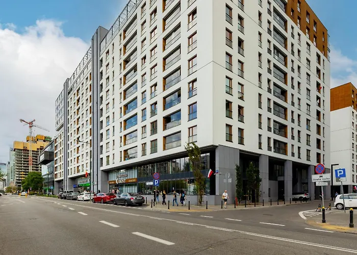 Grzybowska Apartment With Air Conditioning & Balcony Warsaw By Renters Prestige