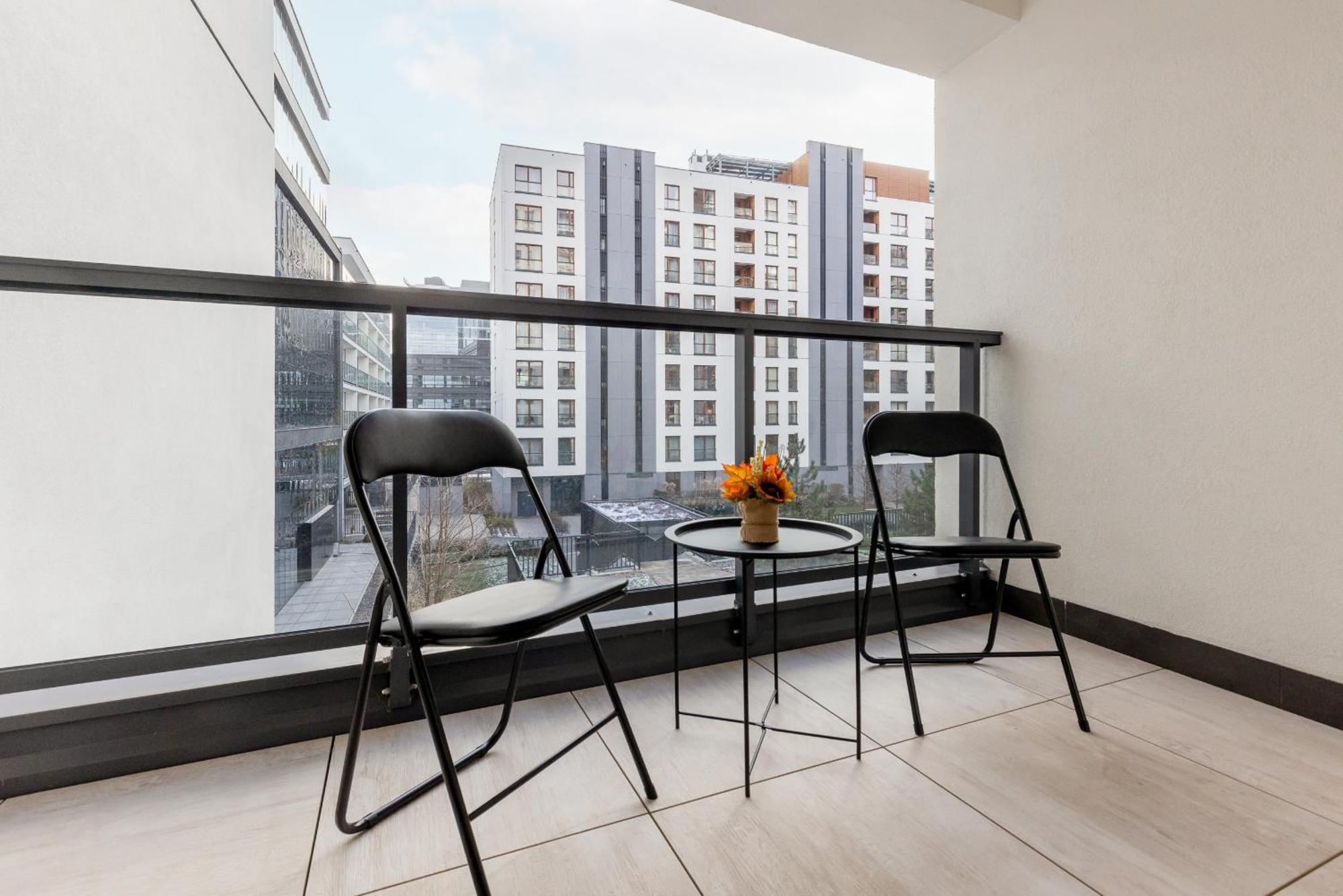 Grzybowska With Air Conditioning & Balcony By Renters Prestige *