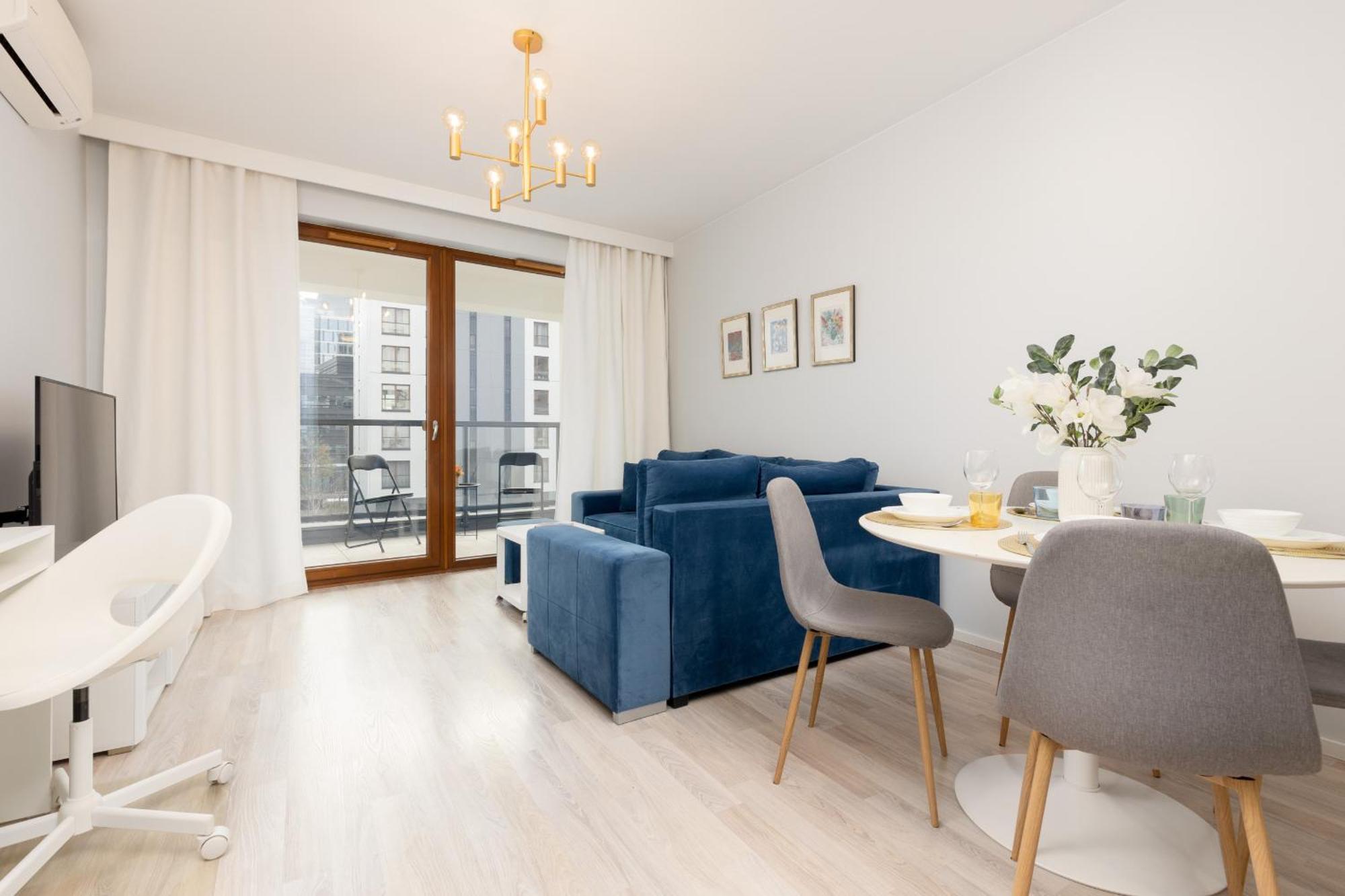 Grzybowska With Air Conditioning & Balcony By Renters Prestige Warsaw